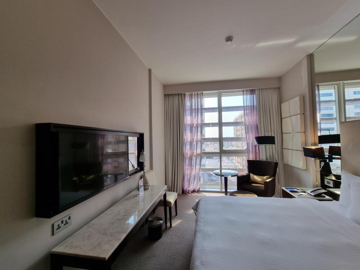 Готель Centro Al Manhal By Rotana