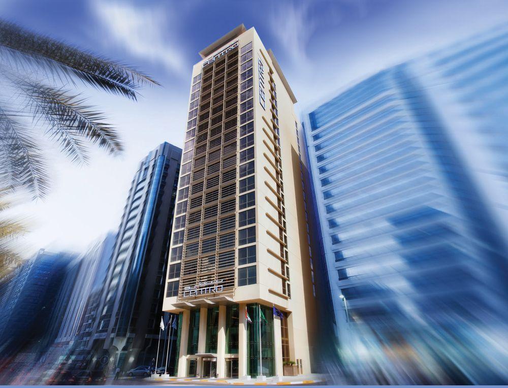 Готель Centro Al Manhal By Rotana 3*