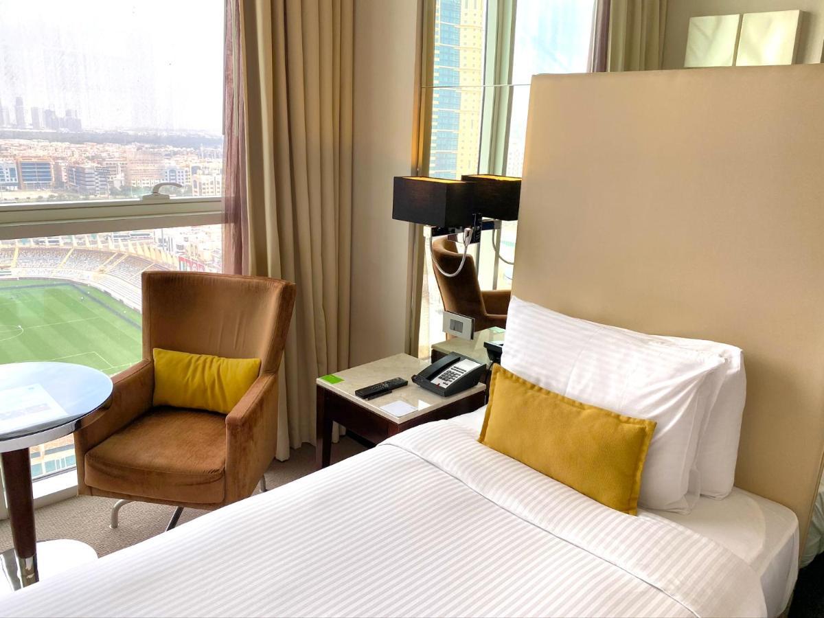 Hotel Centro Al Manhal By Rotana 3*